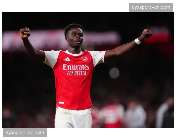 萨卡续约至2031年，周薪超30万英镑成枪手顶薪