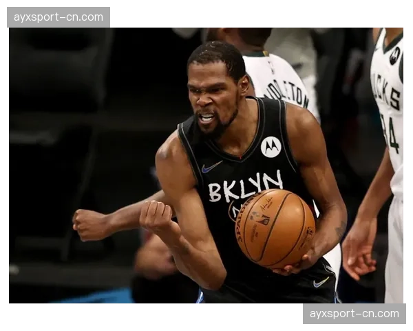 商业动态：某运动品牌签约多位以防守著称的内线球员，推广“沉默的守护者”低位防守主题系列