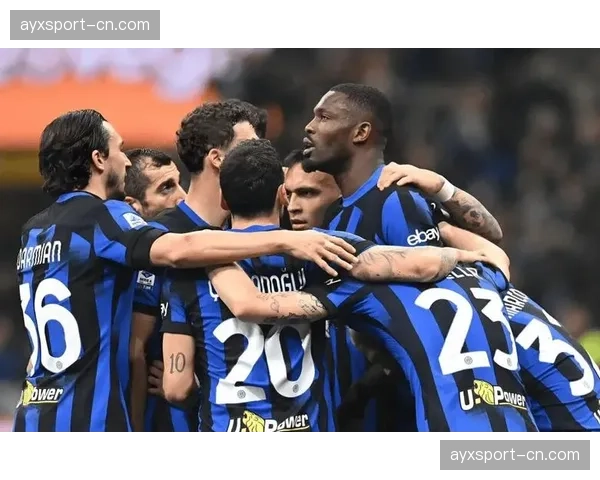 科莫市民期盼主场听到欧冠主题曲，市长承诺推动球场条件完善